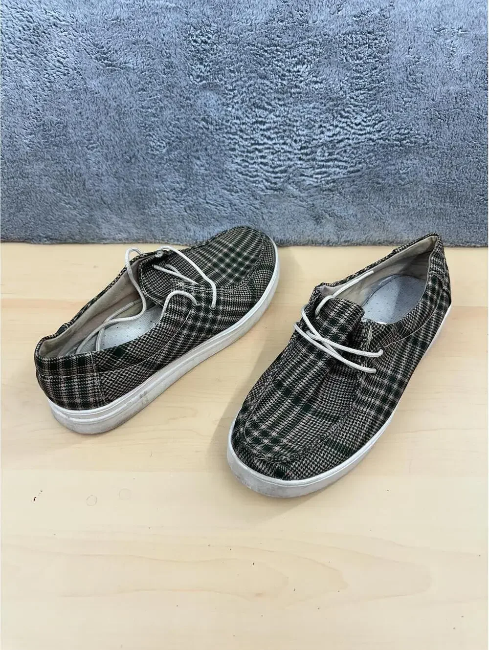 Plaid Casual Sneakers with White‎ Soles